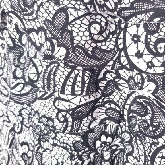 Lane Bryant Sleeveless Layered Tank Top Black & White‎ Size 18/20 - Picture 3 of 5